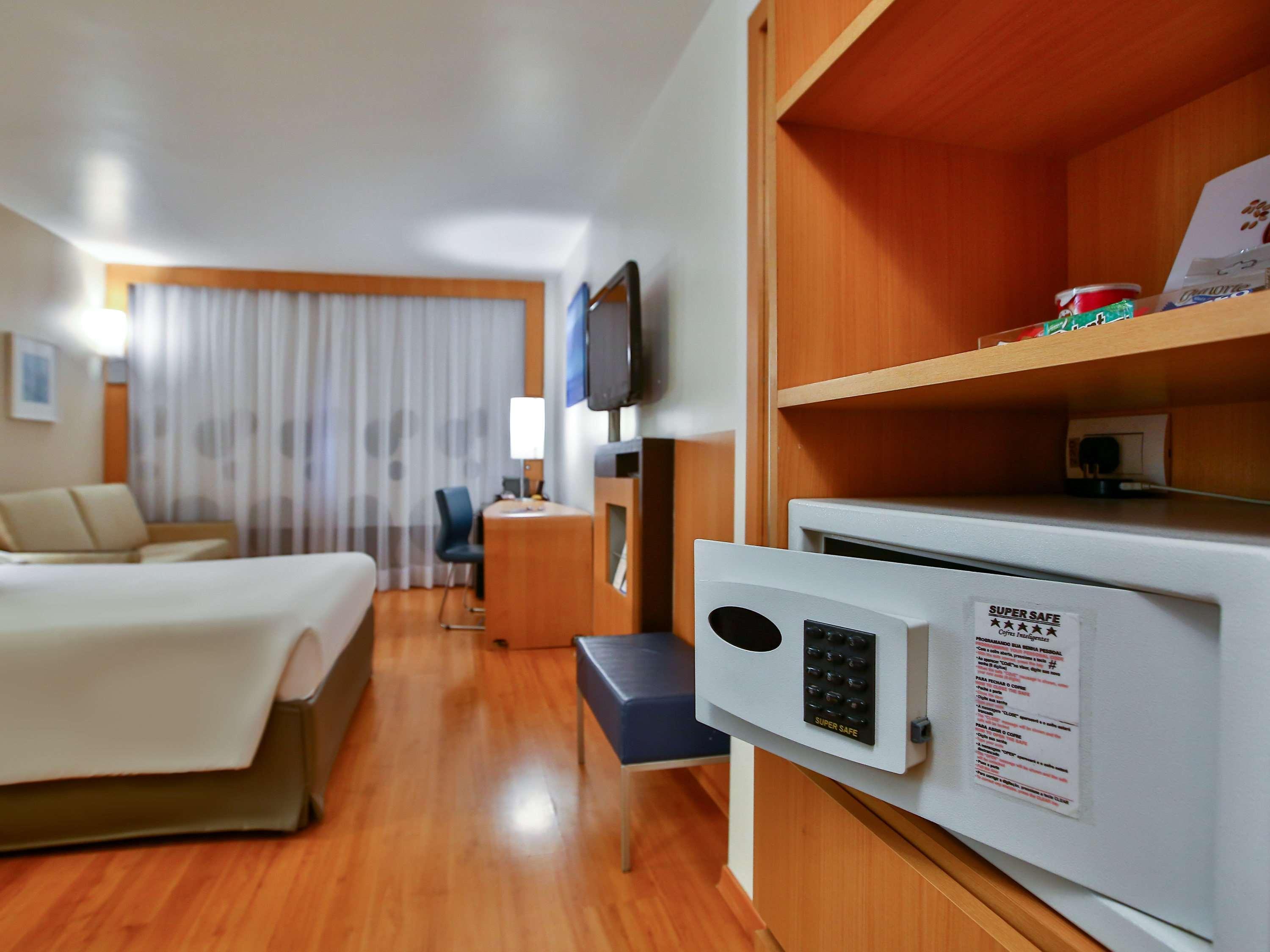 Novotel Rj Santos Dumont Рио-де-Жанейро Экстерьер фото